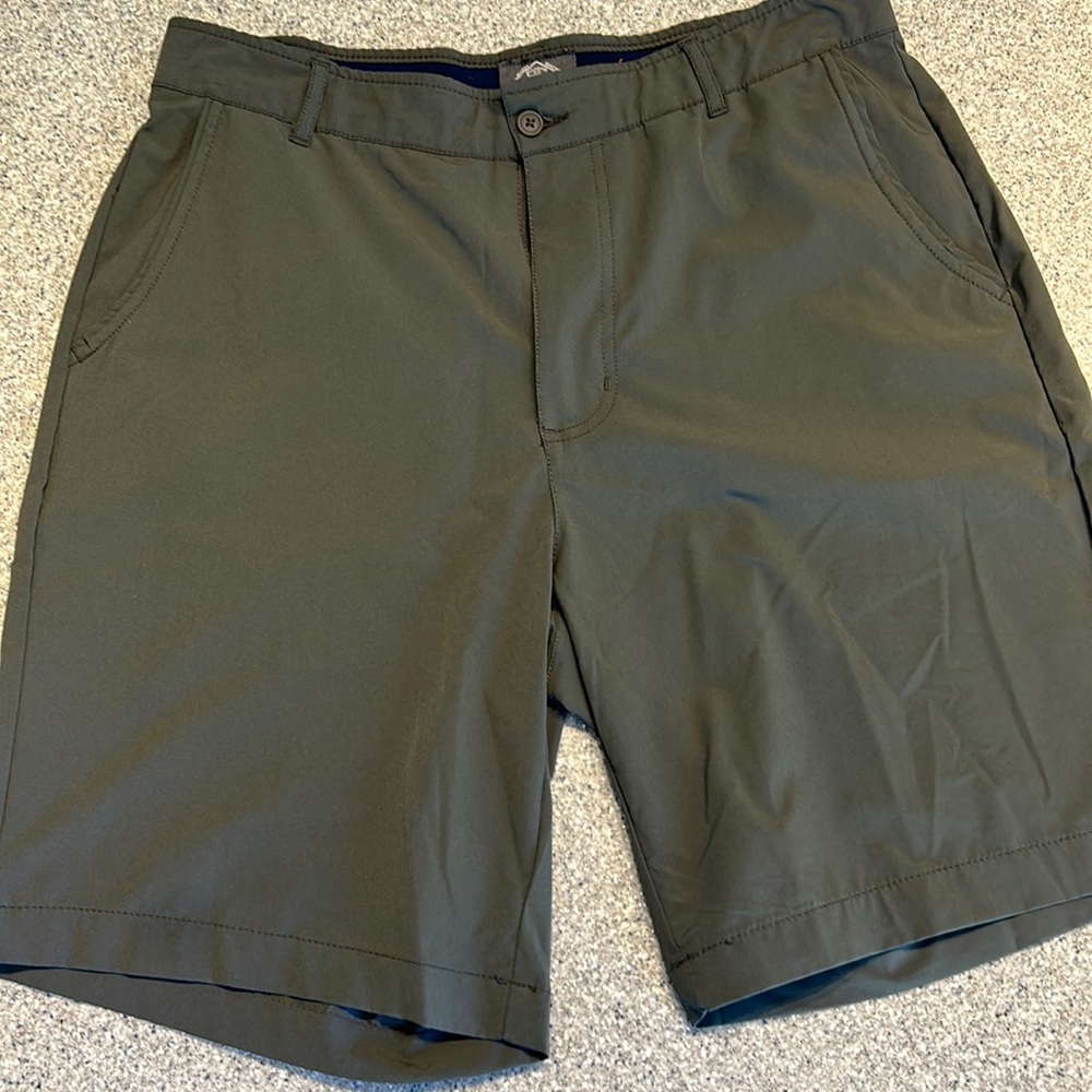 Men’s shorts by St Johns Bay, size 34